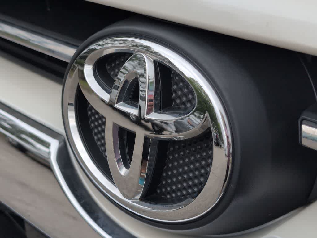 Thumbnail: 2020 Toyota 4Runner - 12