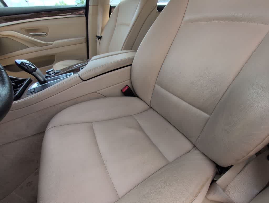 Thumbnail: 2011 BMW 5 Series - 17