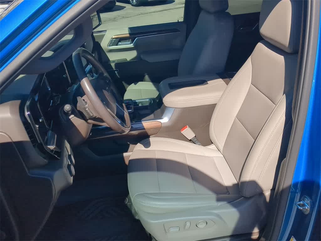 Thumbnail: 2022 Chevrolet Silverado 1500 - 17