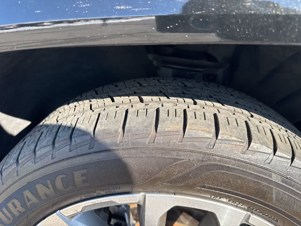 Thumbnail: 2021 GMC Acadia - 3