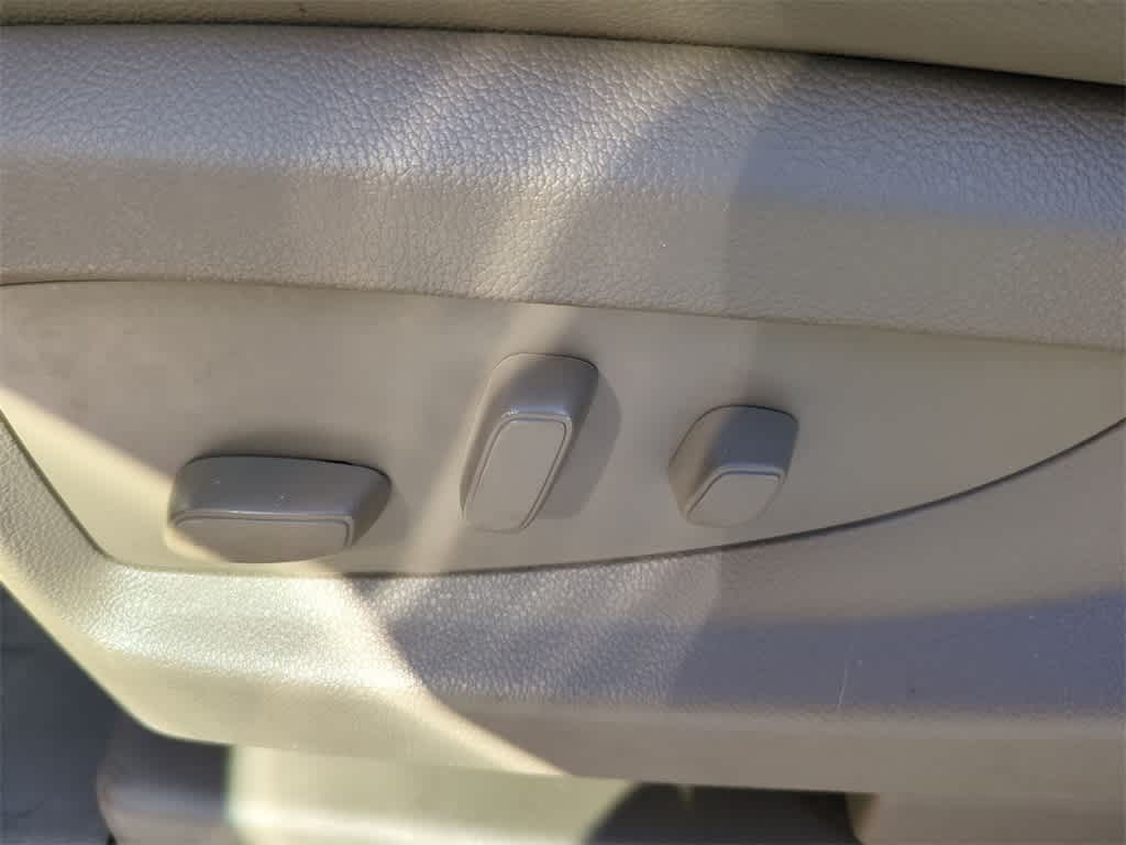 Thumbnail: 2018 Chevrolet Suburban - 18