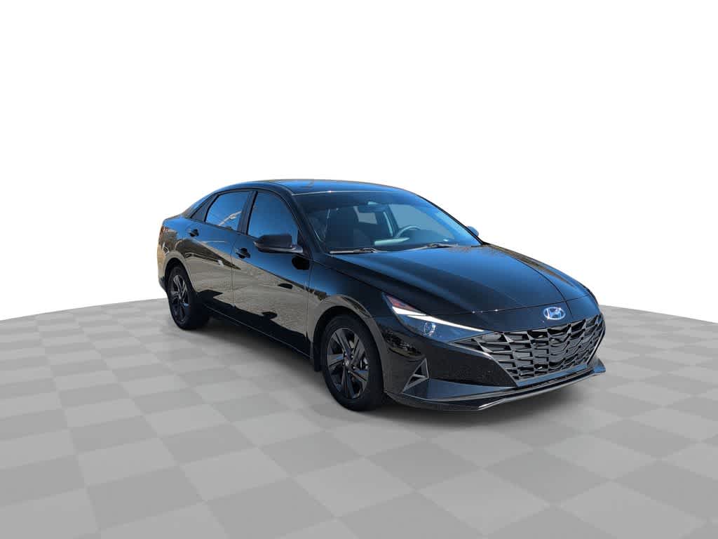 Thumbnail: 2022 Hyundai Elantra - 2