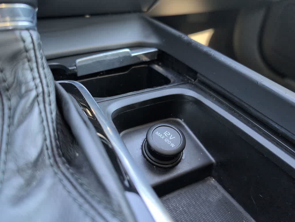 Thumbnail: 2020 Volvo S60 - 32