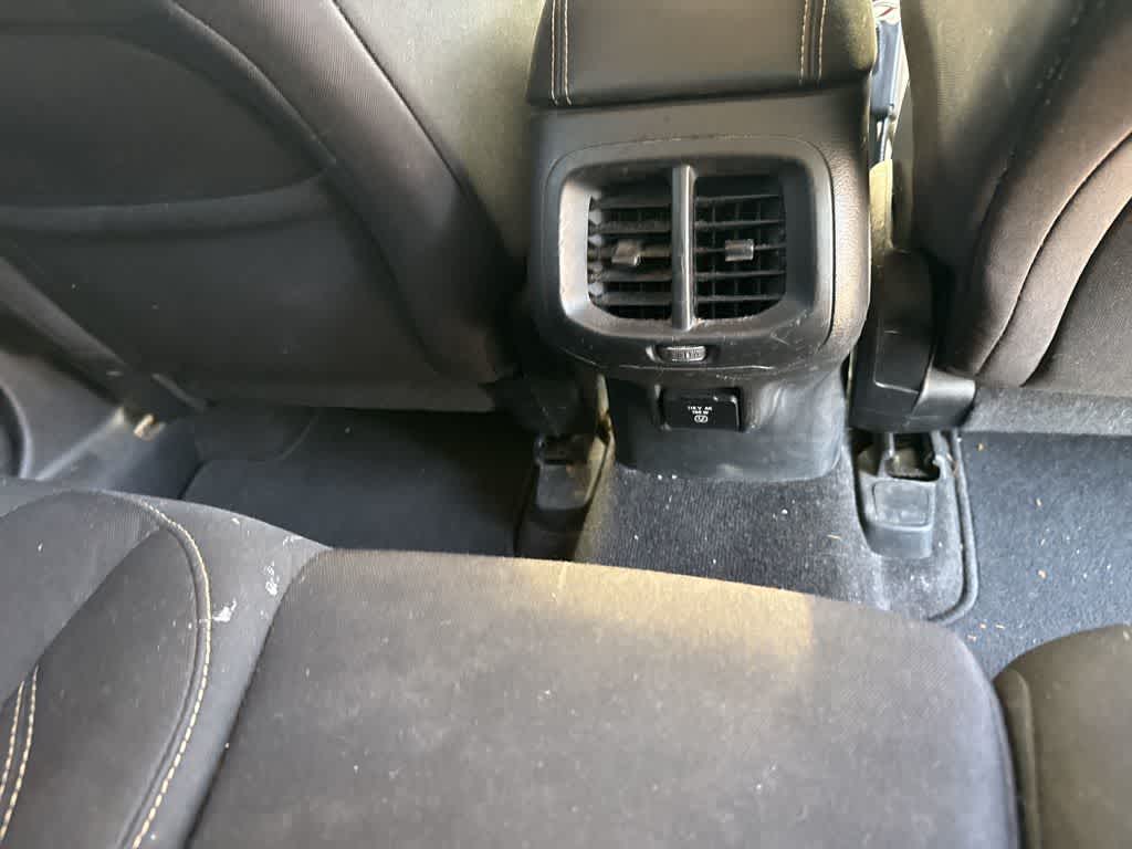 Thumbnail: 2015 Jeep Cherokee - 16