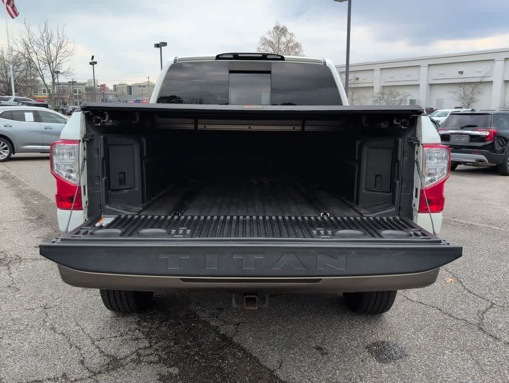 Thumbnail: 2017 Nissan Titan - 34