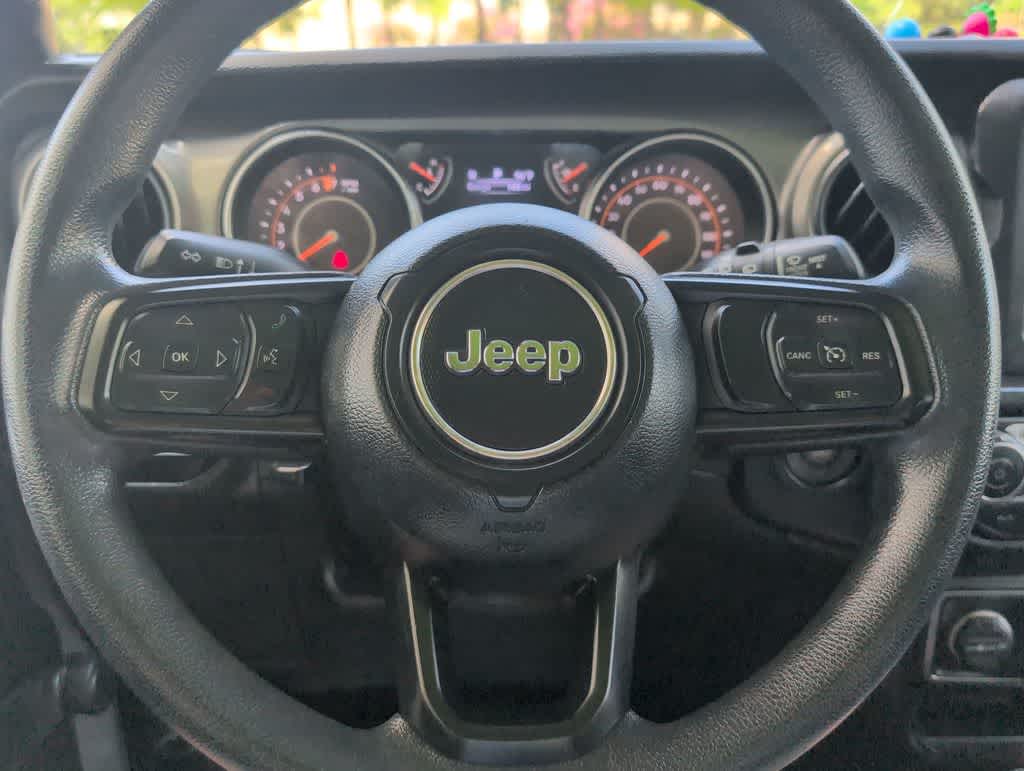 Thumbnail: 2022 Jeep Wrangler - 23