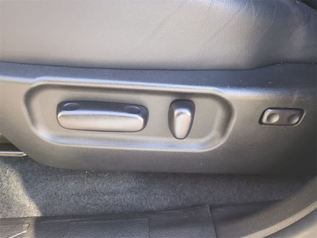 Thumbnail: 2022 Toyota Tacoma - 18