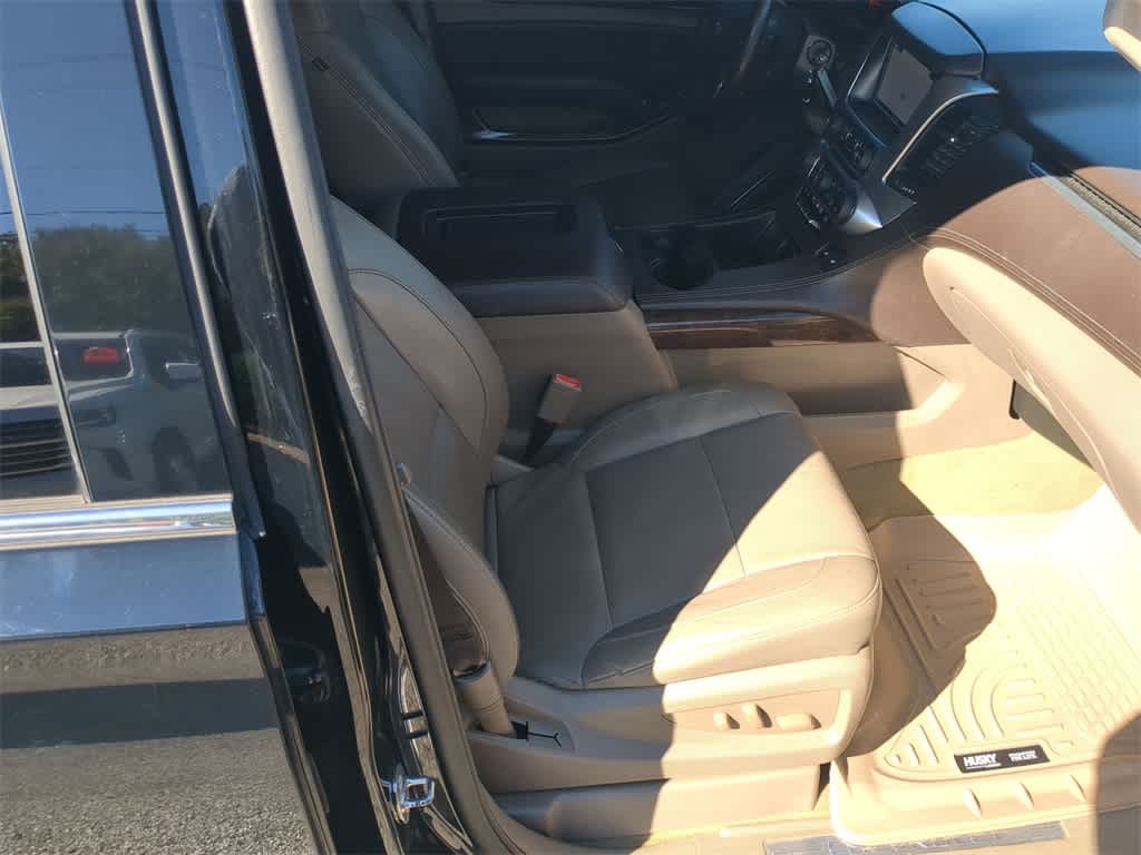 Thumbnail: 2017 Chevrolet Tahoe - 21