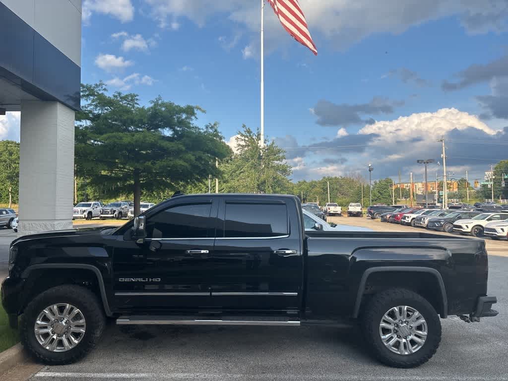2016 GMC Sierra 2500 Denali 3
