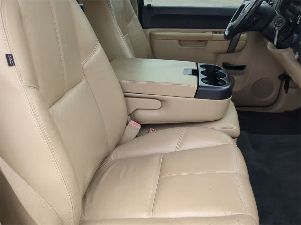 Thumbnail: 2011 GMC Sierra 1500 - 21