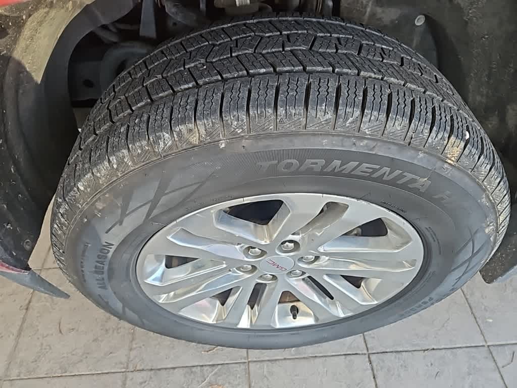 Thumbnail: 2016 GMC Canyon - 3