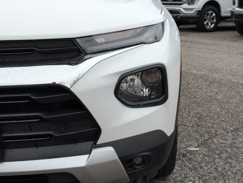 Thumbnail: 2023 Chevrolet TrailBlazer - 11