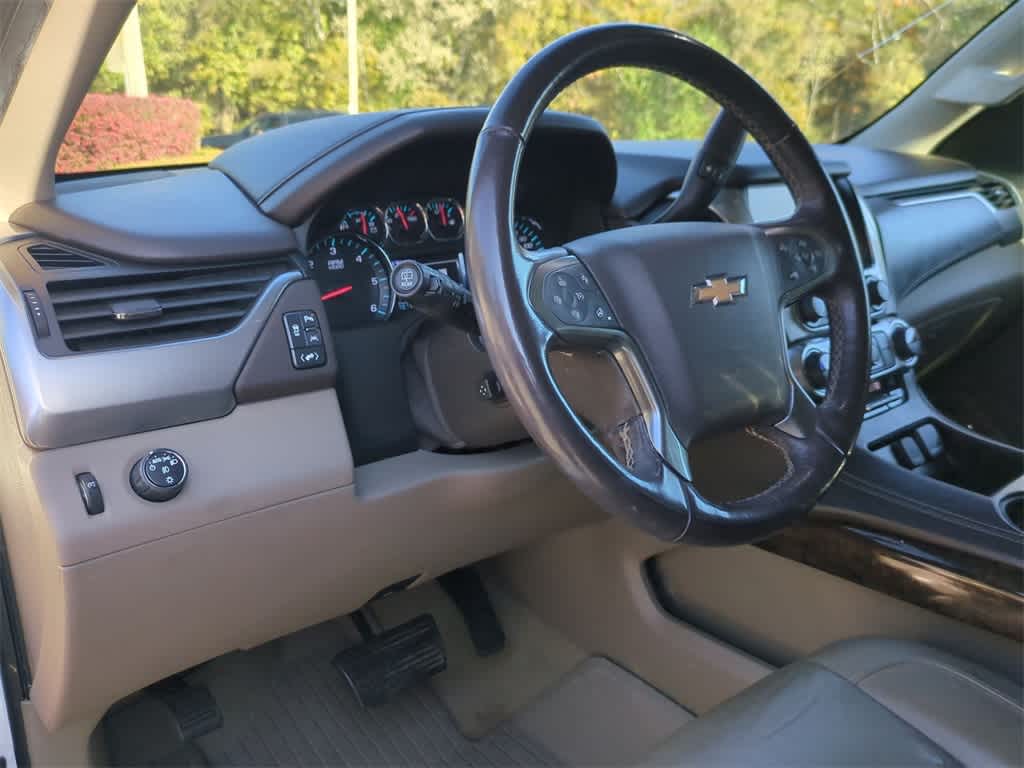 Thumbnail: 2018 Chevrolet Suburban - 10