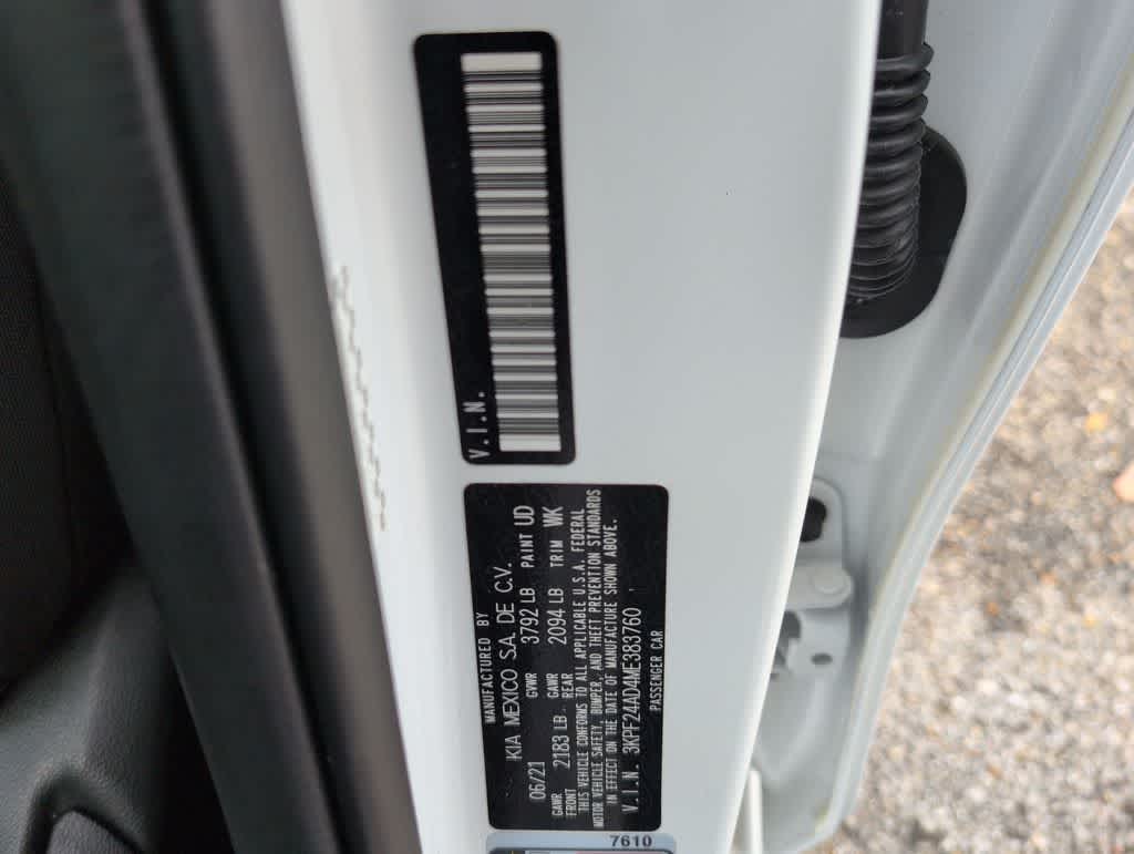 Thumbnail: 2021 Kia Forte - 36