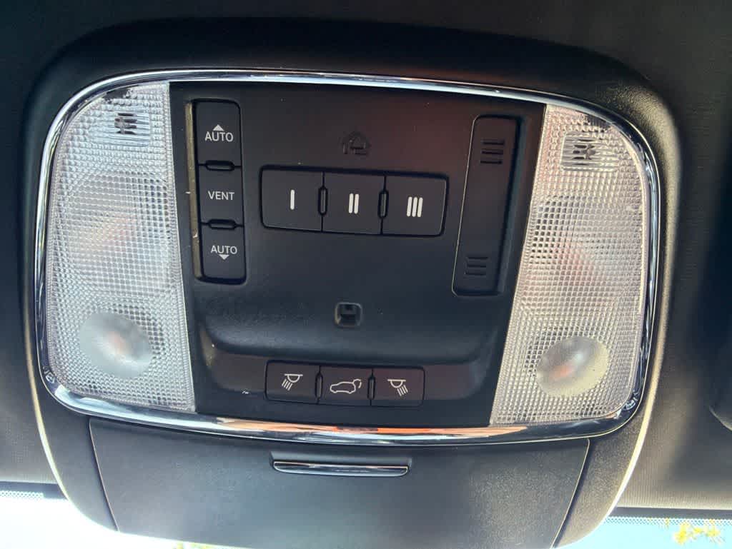 Thumbnail: 2020 Jeep Grand Cherokee - 8