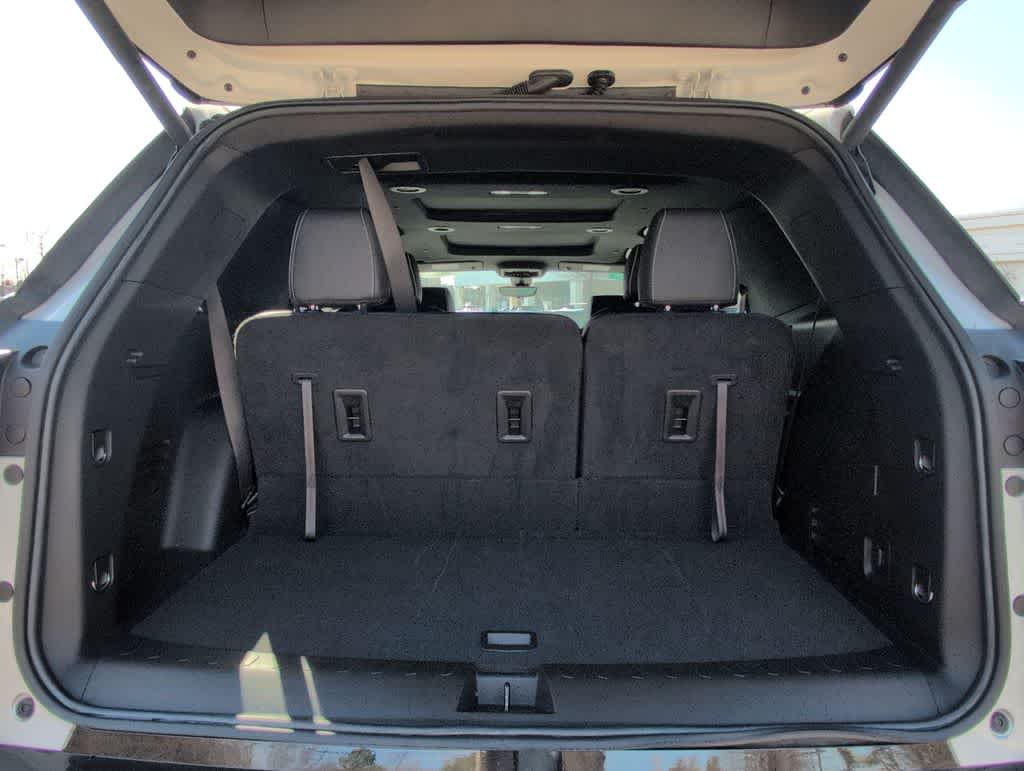 Thumbnail: 2022 Chevrolet Traverse - 36