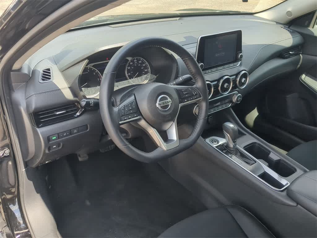 Thumbnail: 2021 Nissan Sentra - 10