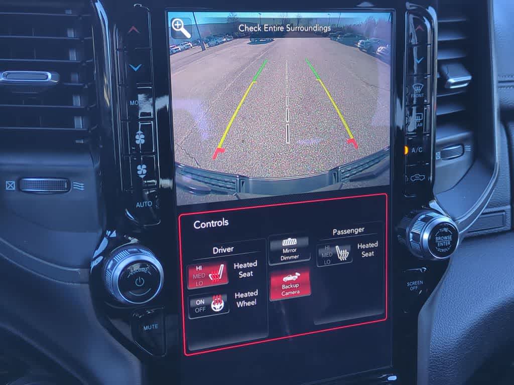 Thumbnail: 2020 RAM 1500 - 32