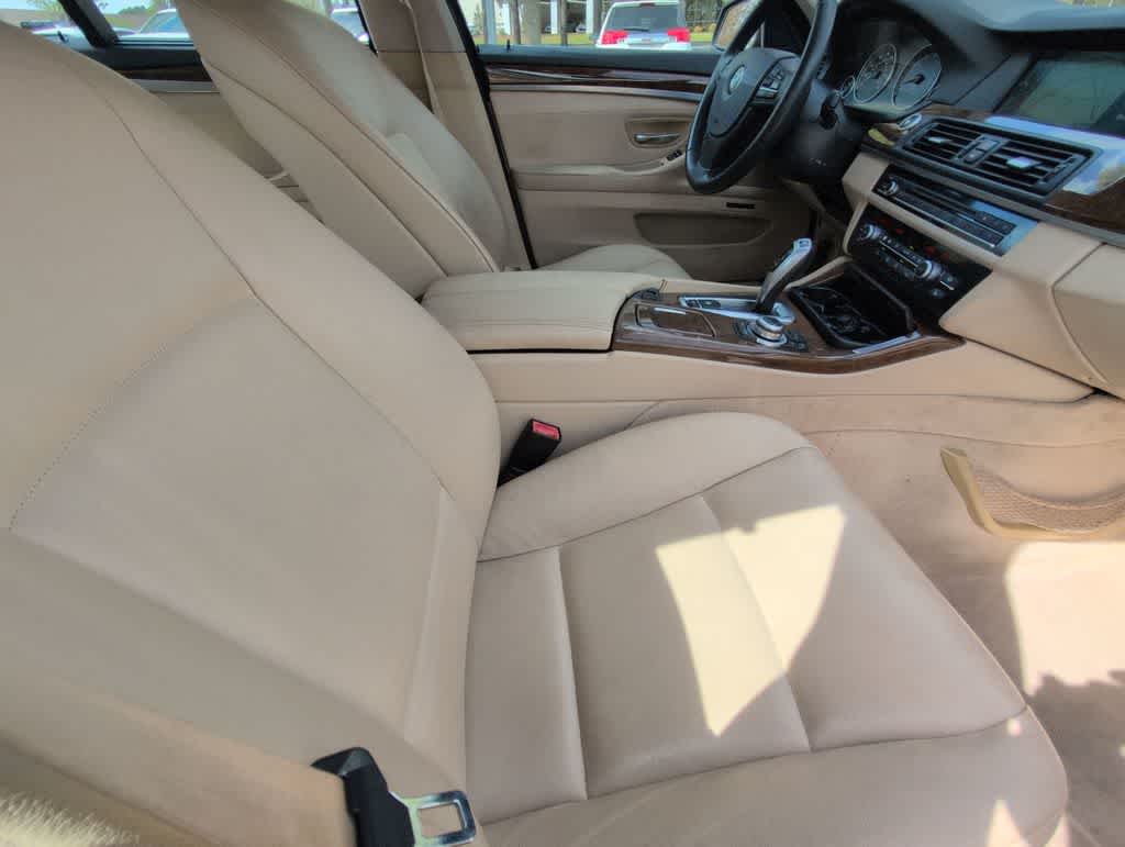 Thumbnail: 2011 BMW 5 Series - 23