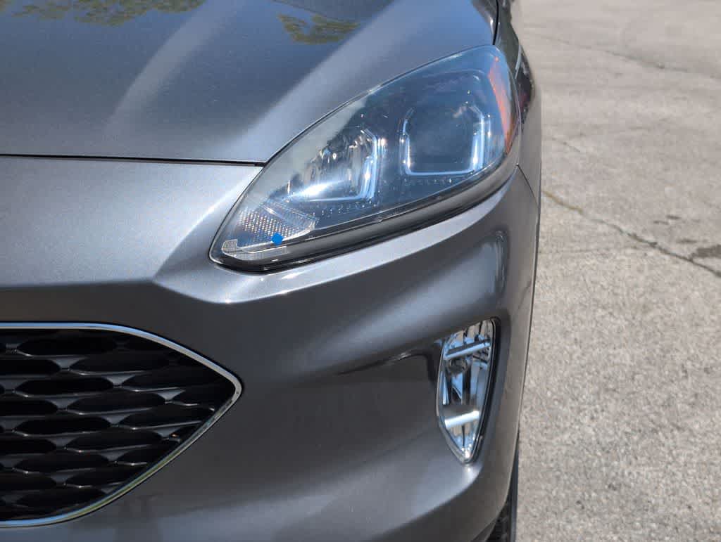 Thumbnail: 2021 Ford Escape - 11