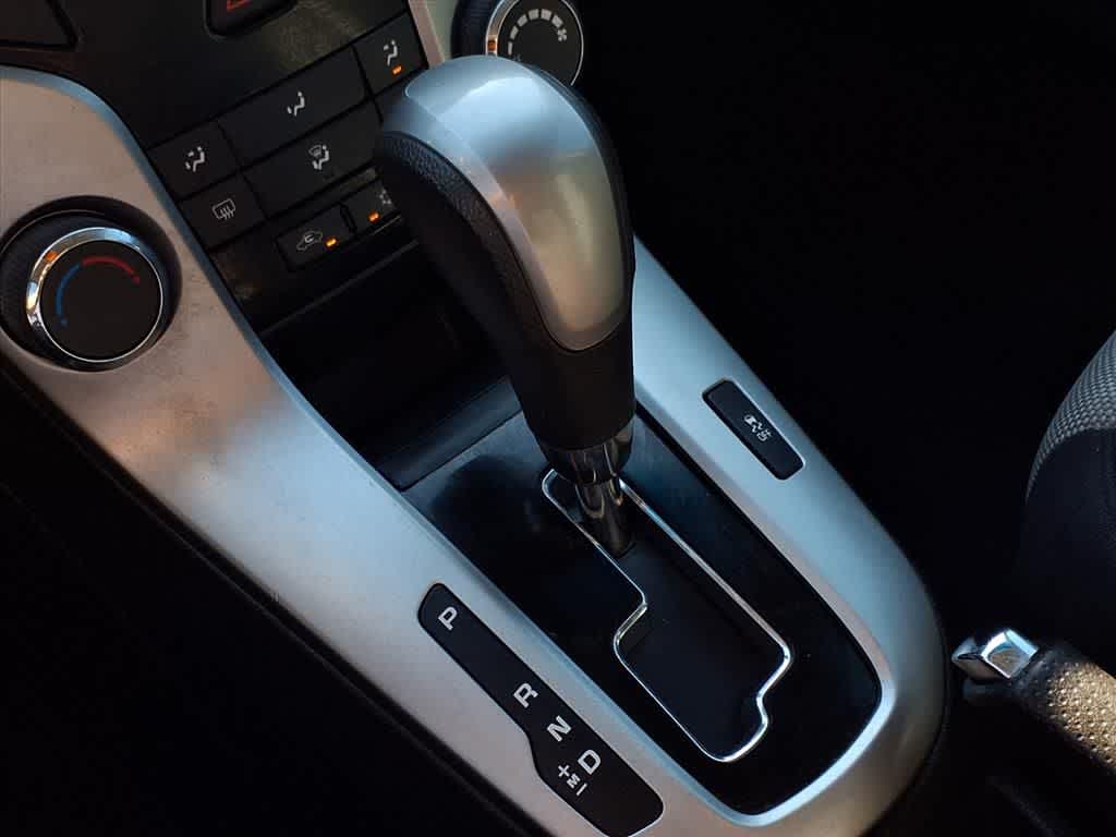 Thumbnail: 2015 Chevrolet Cruze - 14