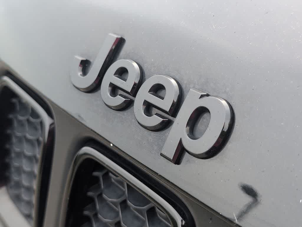 Thumbnail: 2020 Jeep Compass - 12