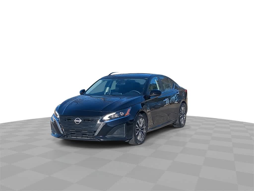 Thumbnail: 2023 Nissan Altima - 4