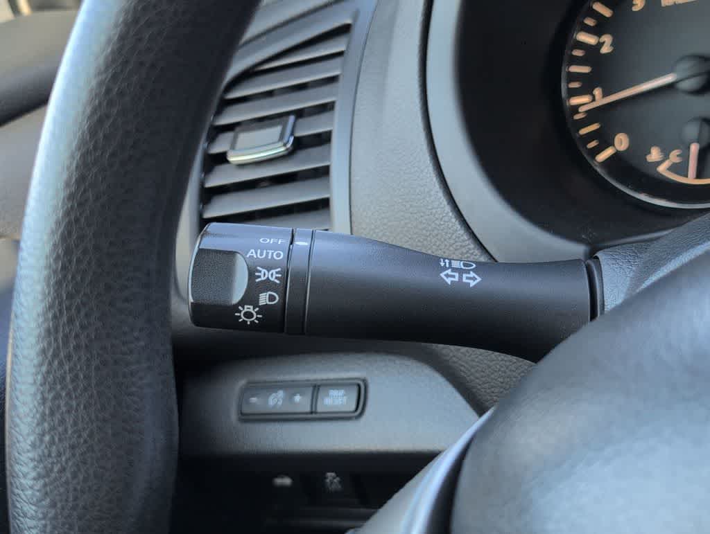 Thumbnail: 2017 Nissan Altima - 26