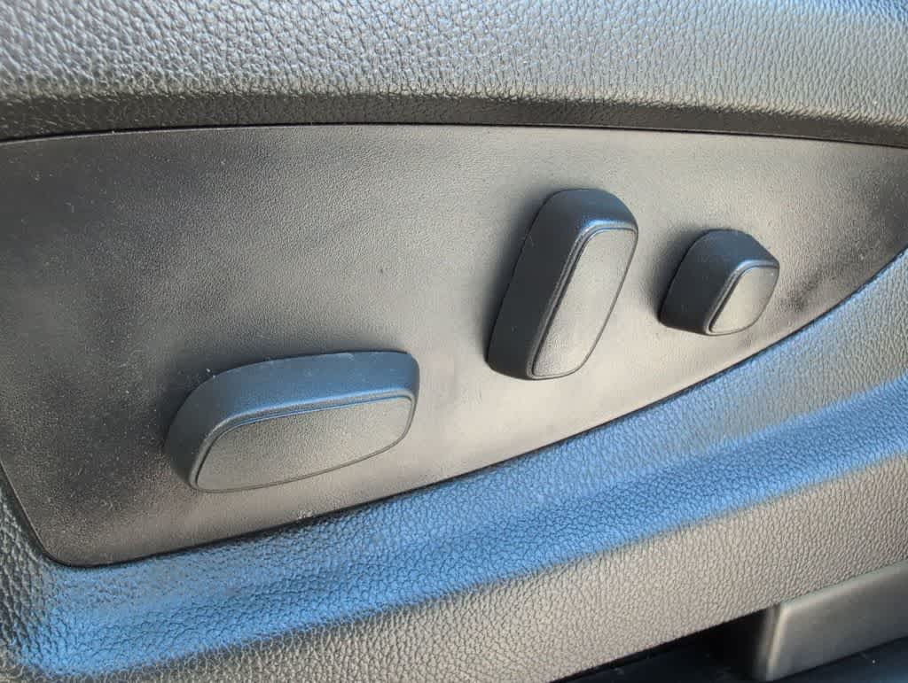Thumbnail: 2014 Chevrolet Silverado 1500 - 18