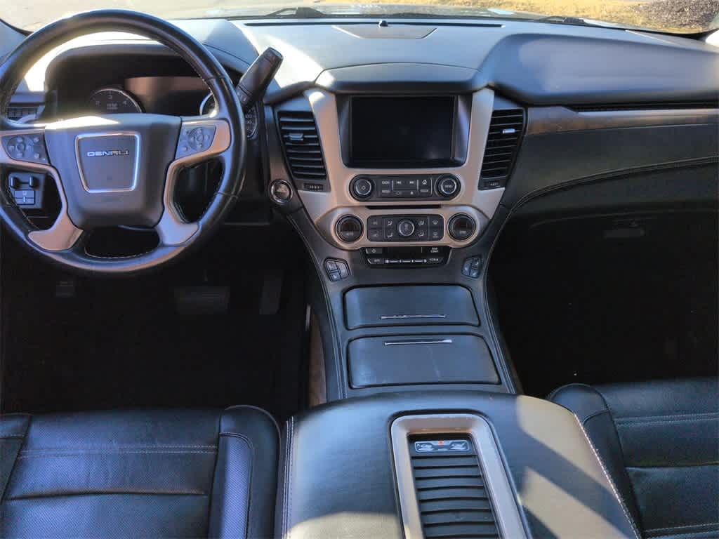 Thumbnail: 2019 GMC Yukon XL - 16