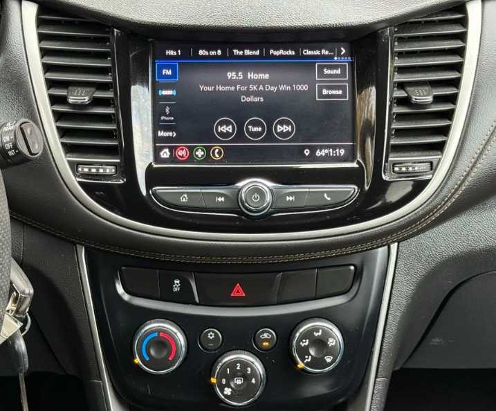 Thumbnail: 2020 Chevrolet Trax - 4