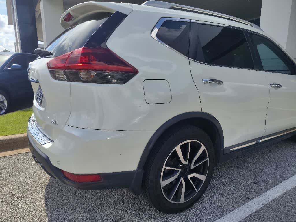 Thumbnail: 2020 Nissan Rogue - 3