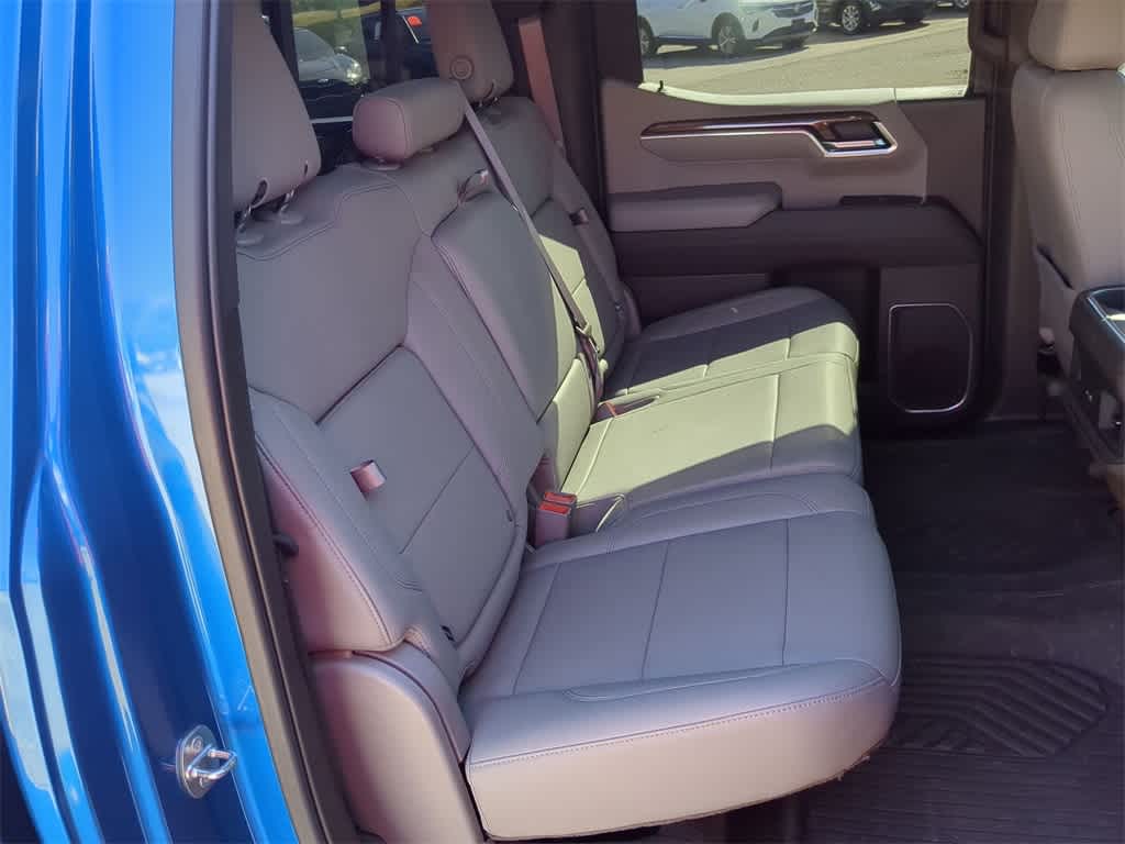 Thumbnail: 2022 Chevrolet Silverado 1500 - 21