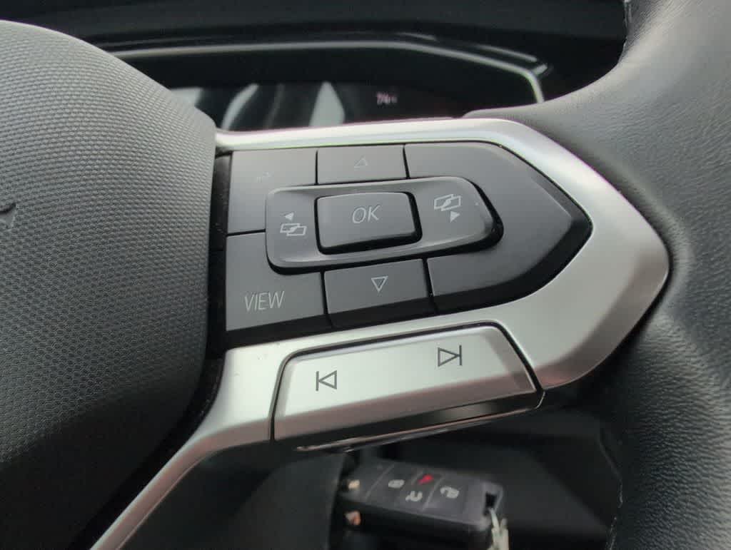 Thumbnail: 2024 Volkswagen Jetta - 24