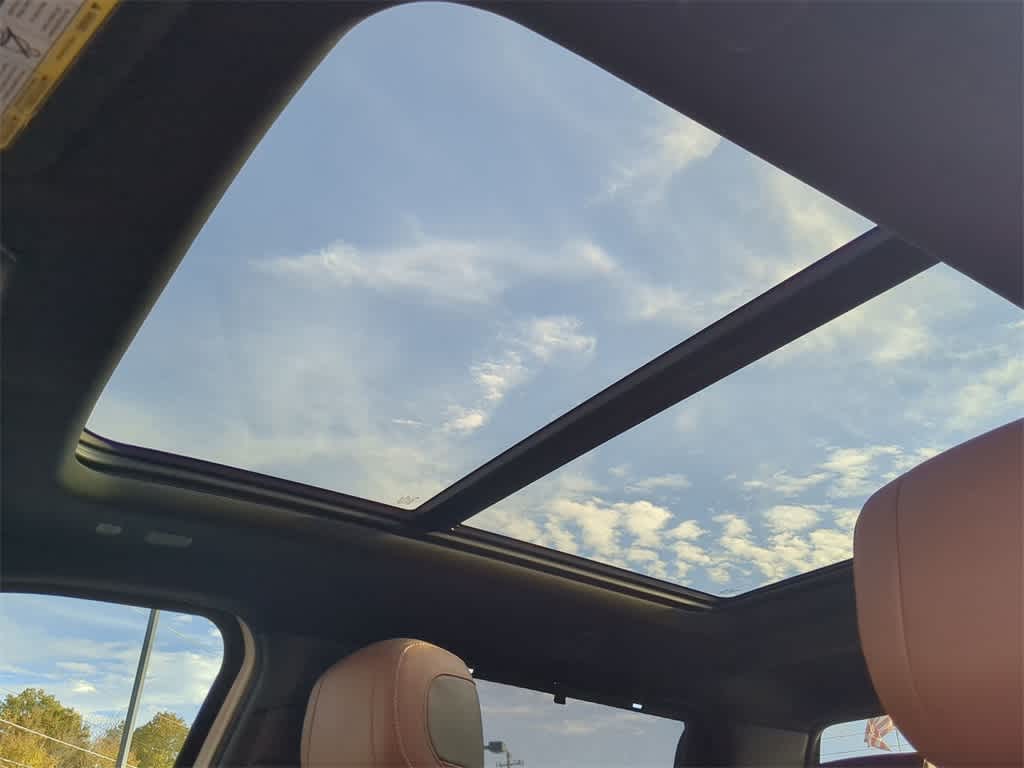 Thumbnail: 2022 Toyota Tundra - 19