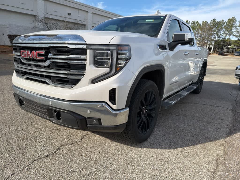 2024 GMC Sierra 1500 SLT's photo
