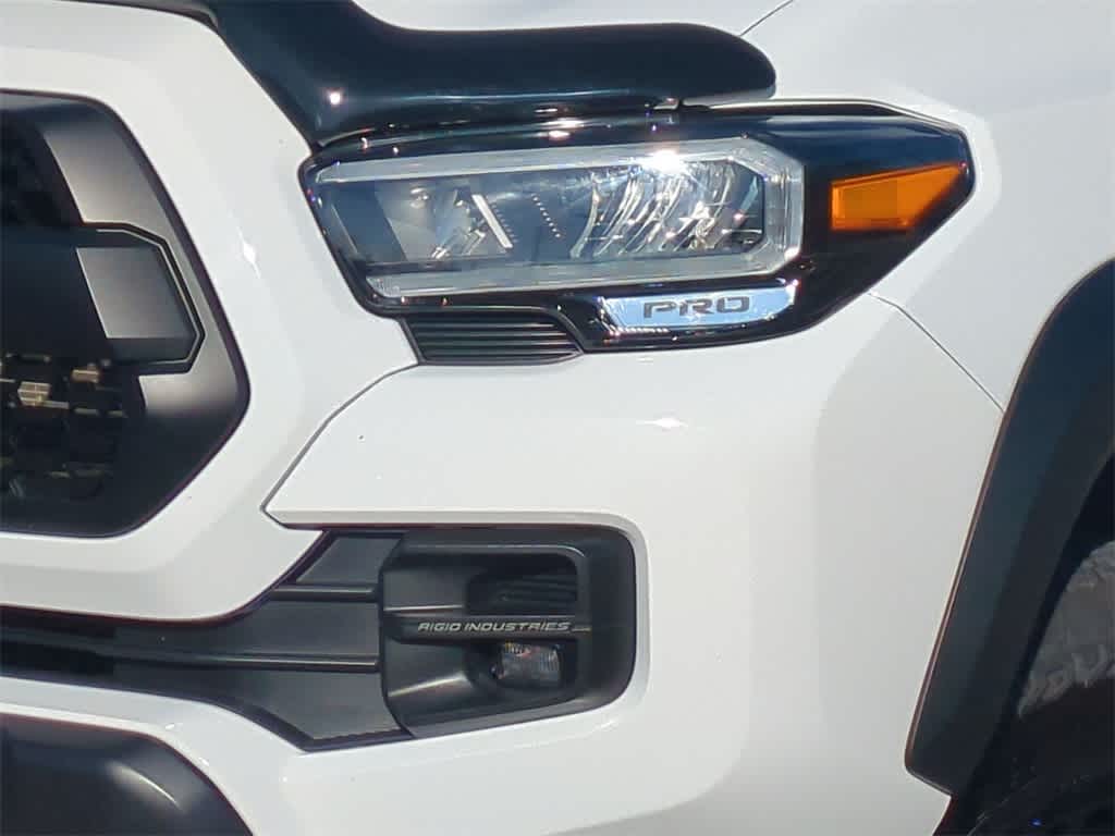 Thumbnail: 2022 Toyota Tacoma - 11