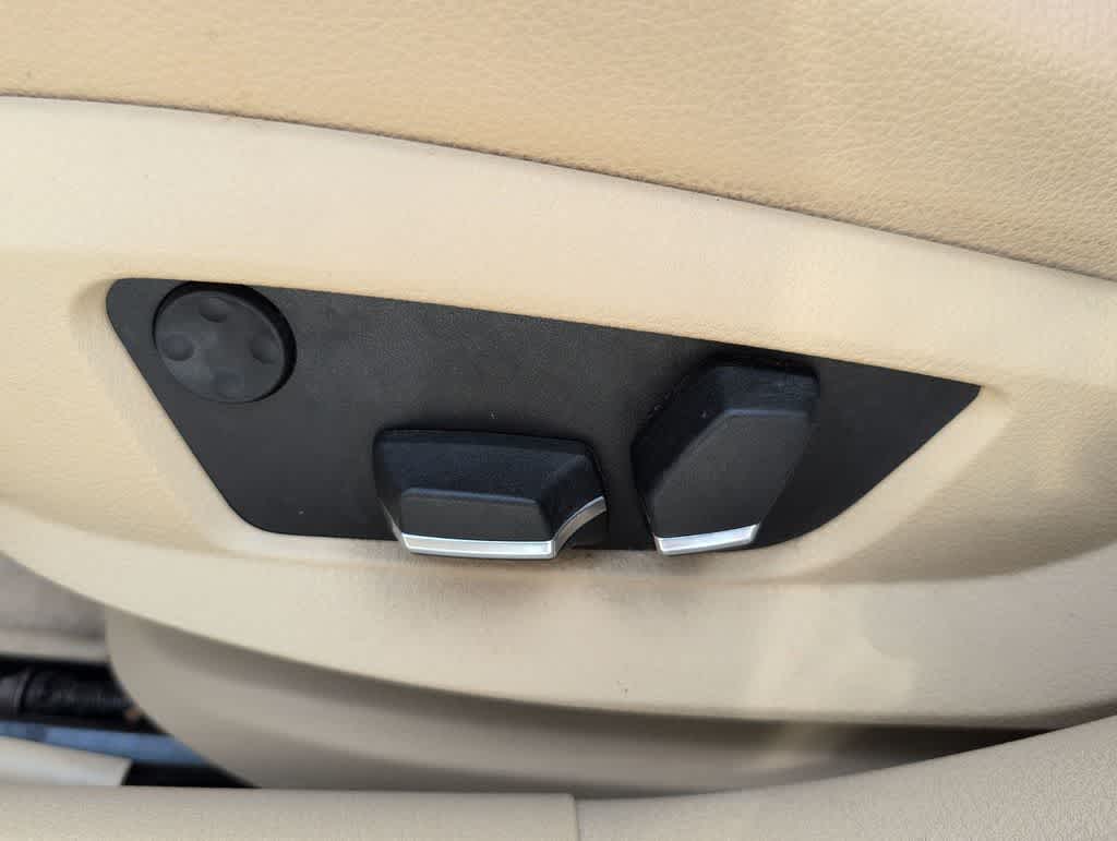 Thumbnail: 2011 BMW 5 Series - 18