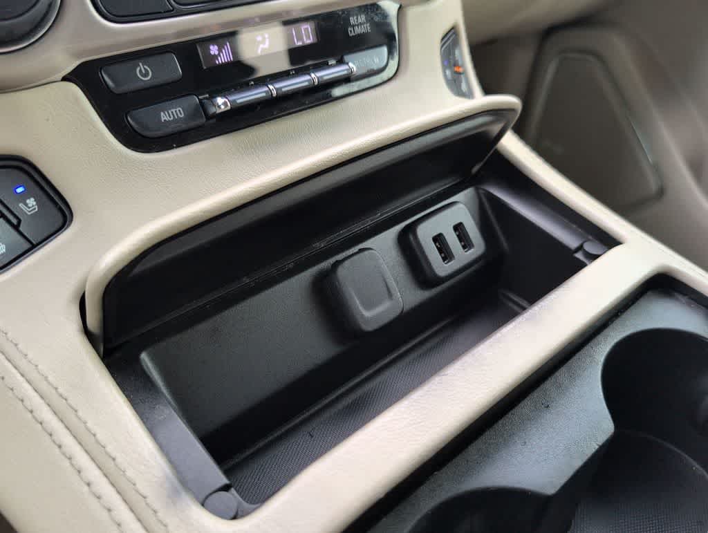 Thumbnail: 2019 GMC Yukon - 32