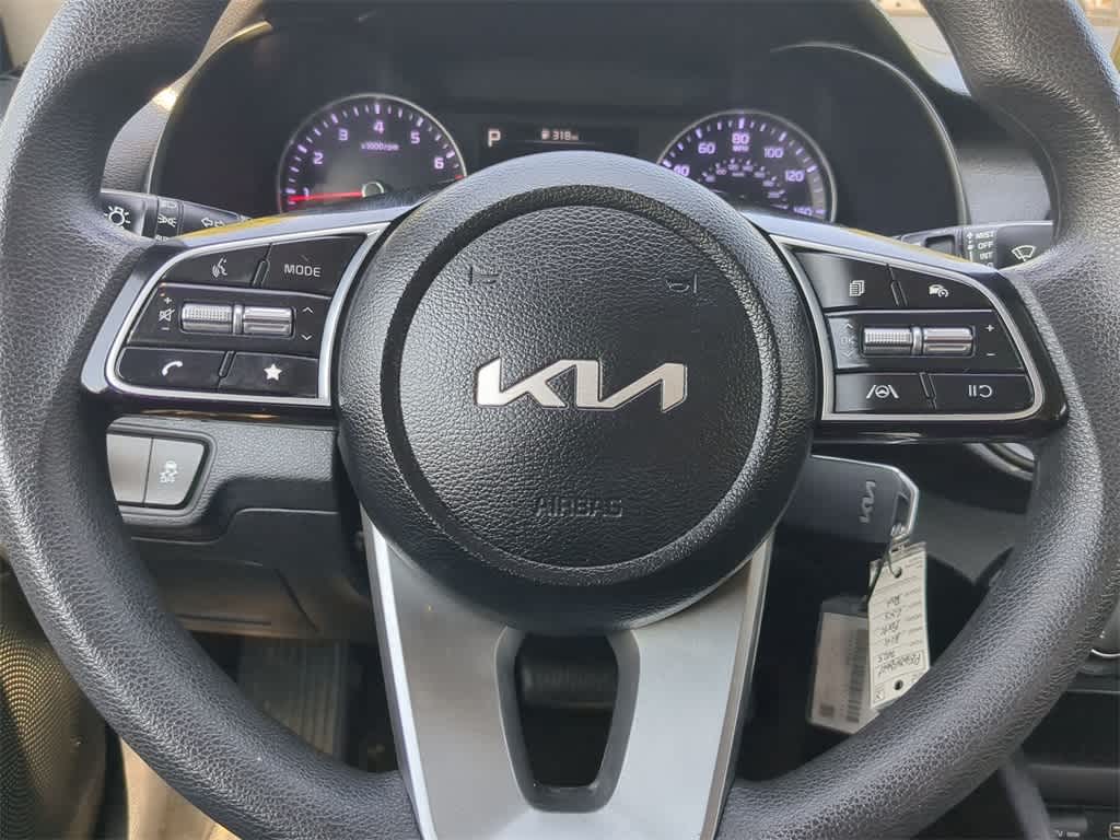 Thumbnail: 2023 Kia Forte - 21