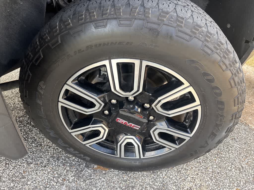 Thumbnail: 2023 GMC Sierra 2500 - 13