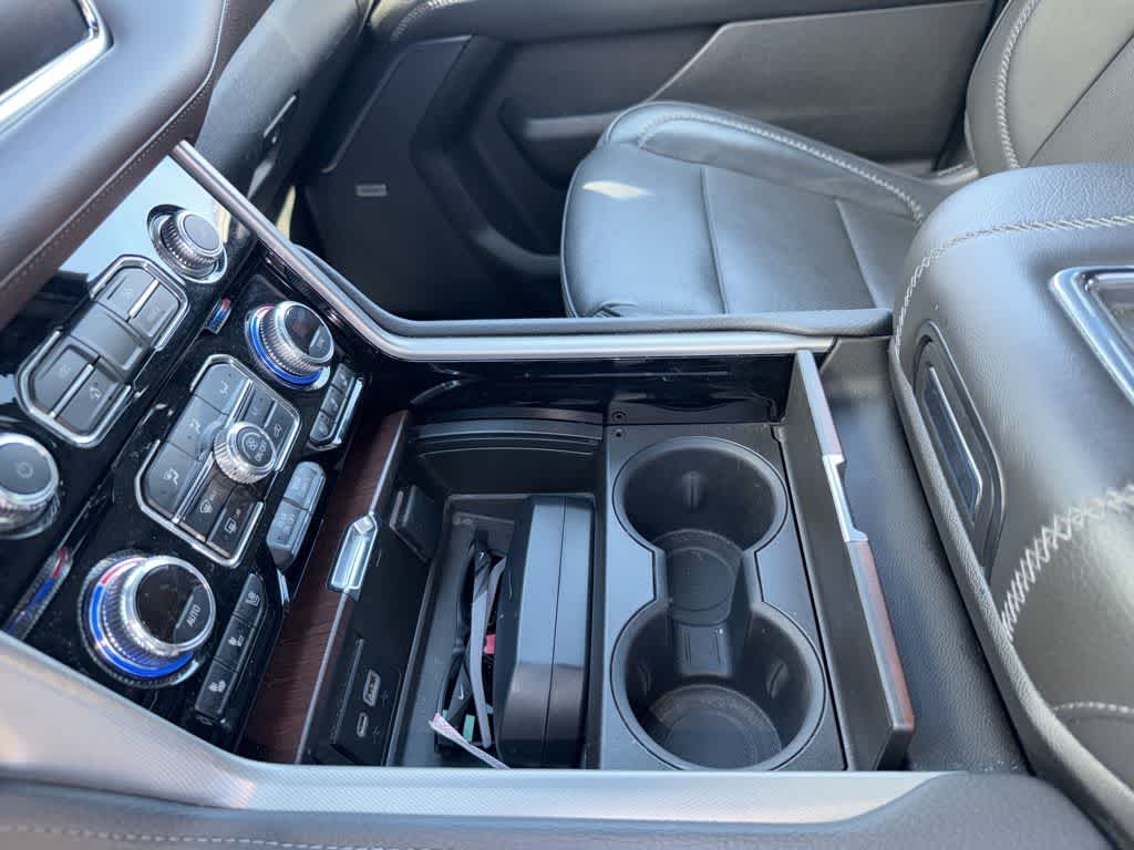 Thumbnail: 2022 GMC Yukon - 17