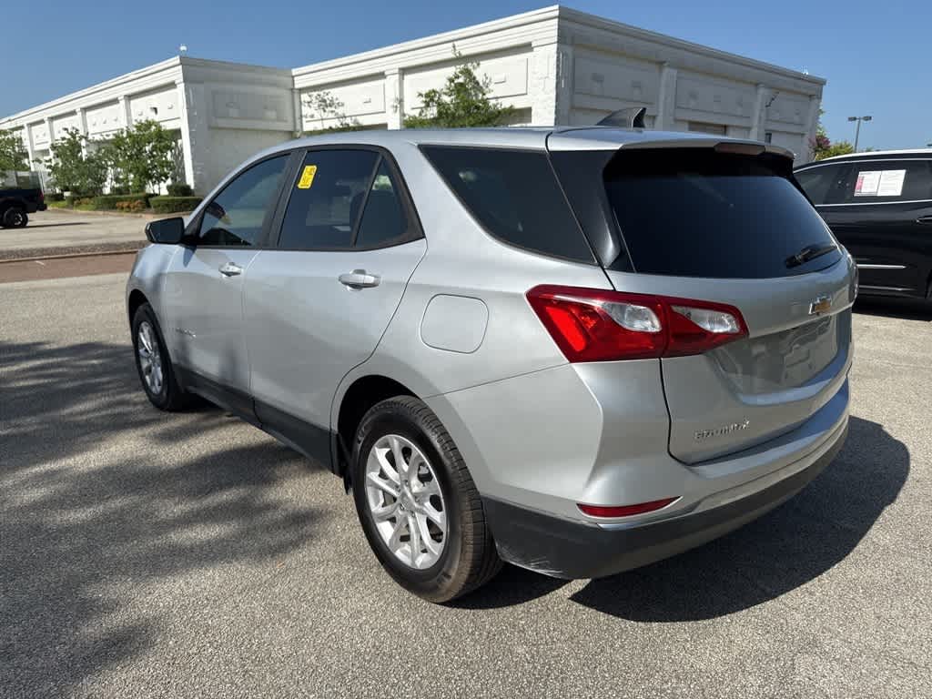 Thumbnail: 2021 Chevrolet Equinox - 6