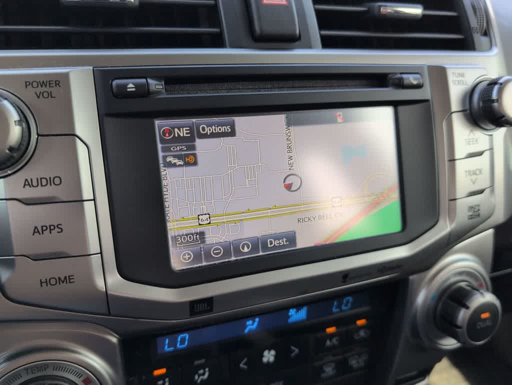 Thumbnail: 2015 Toyota 4Runner - 30