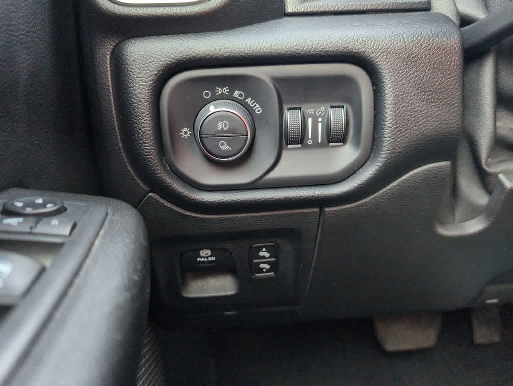 Thumbnail: 2019 RAM 1500 - 27