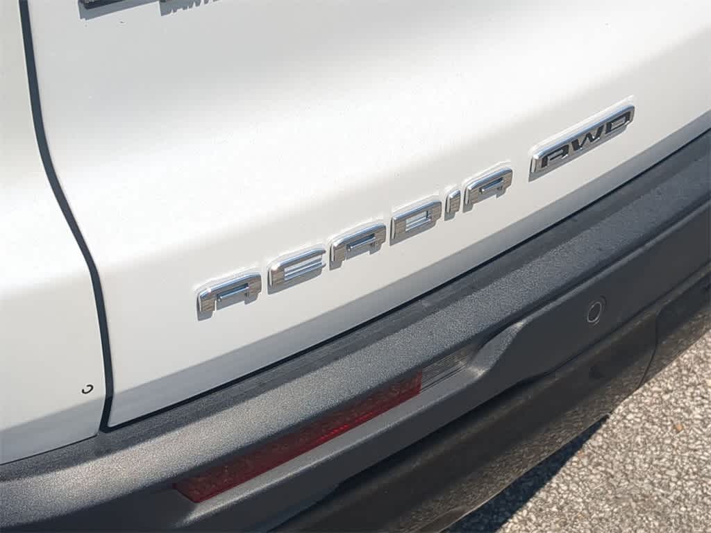 Thumbnail: 2024 GMC Acadia - 13