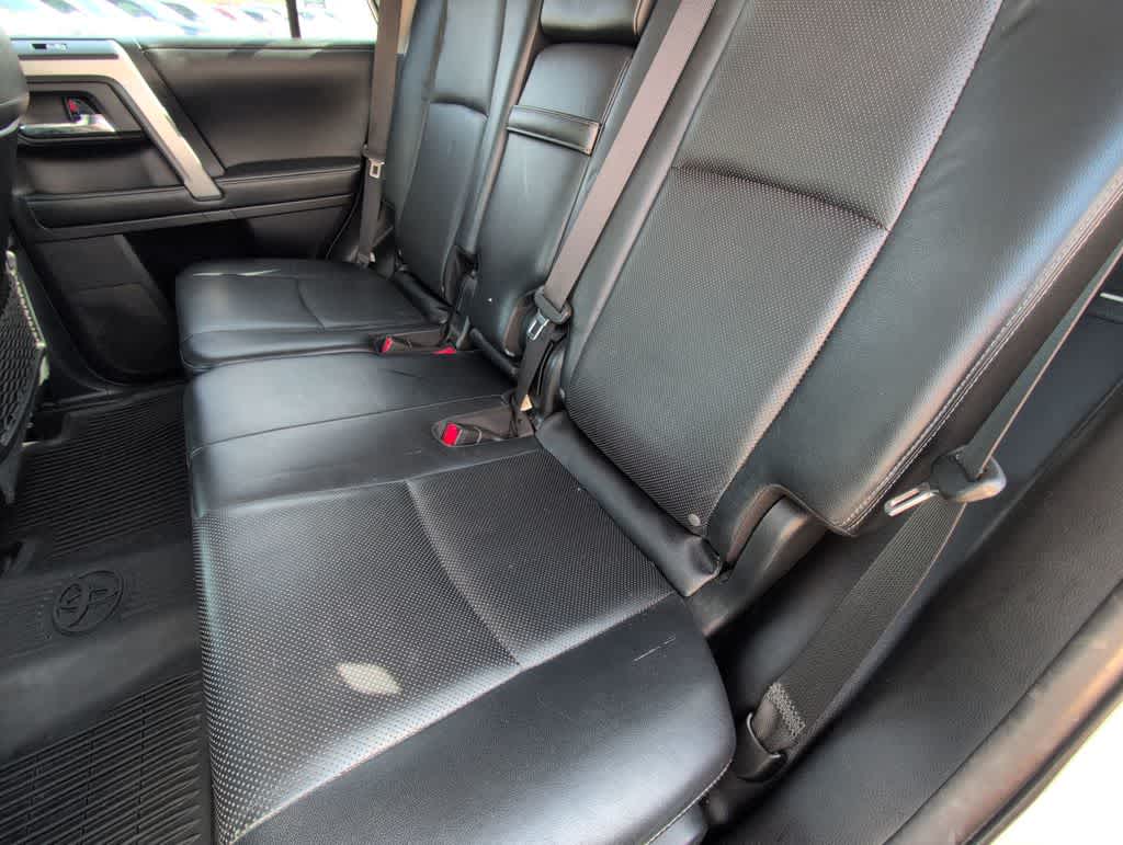 Thumbnail: 2015 Toyota 4Runner - 21