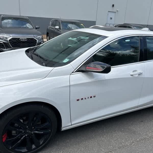 Thumbnail: 2021 Chevrolet Malibu - 2