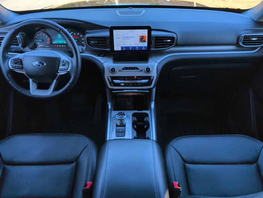 Thumbnail: 2022 Ford Explorer - 16