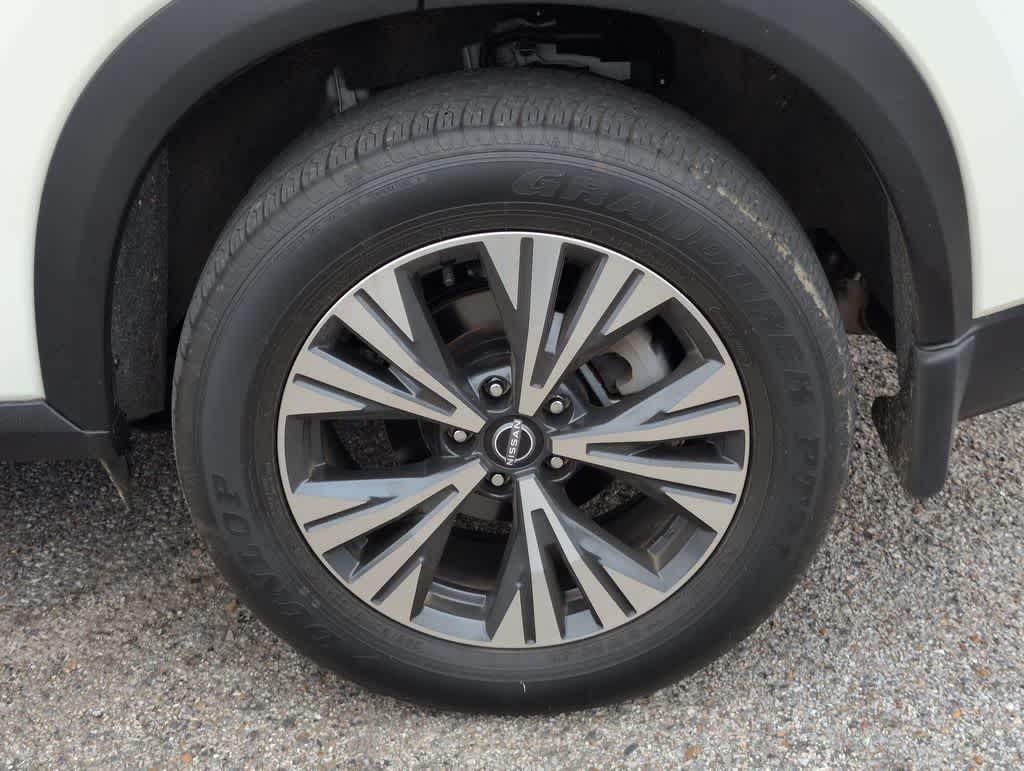 Thumbnail: 2023 Nissan Rogue - 13